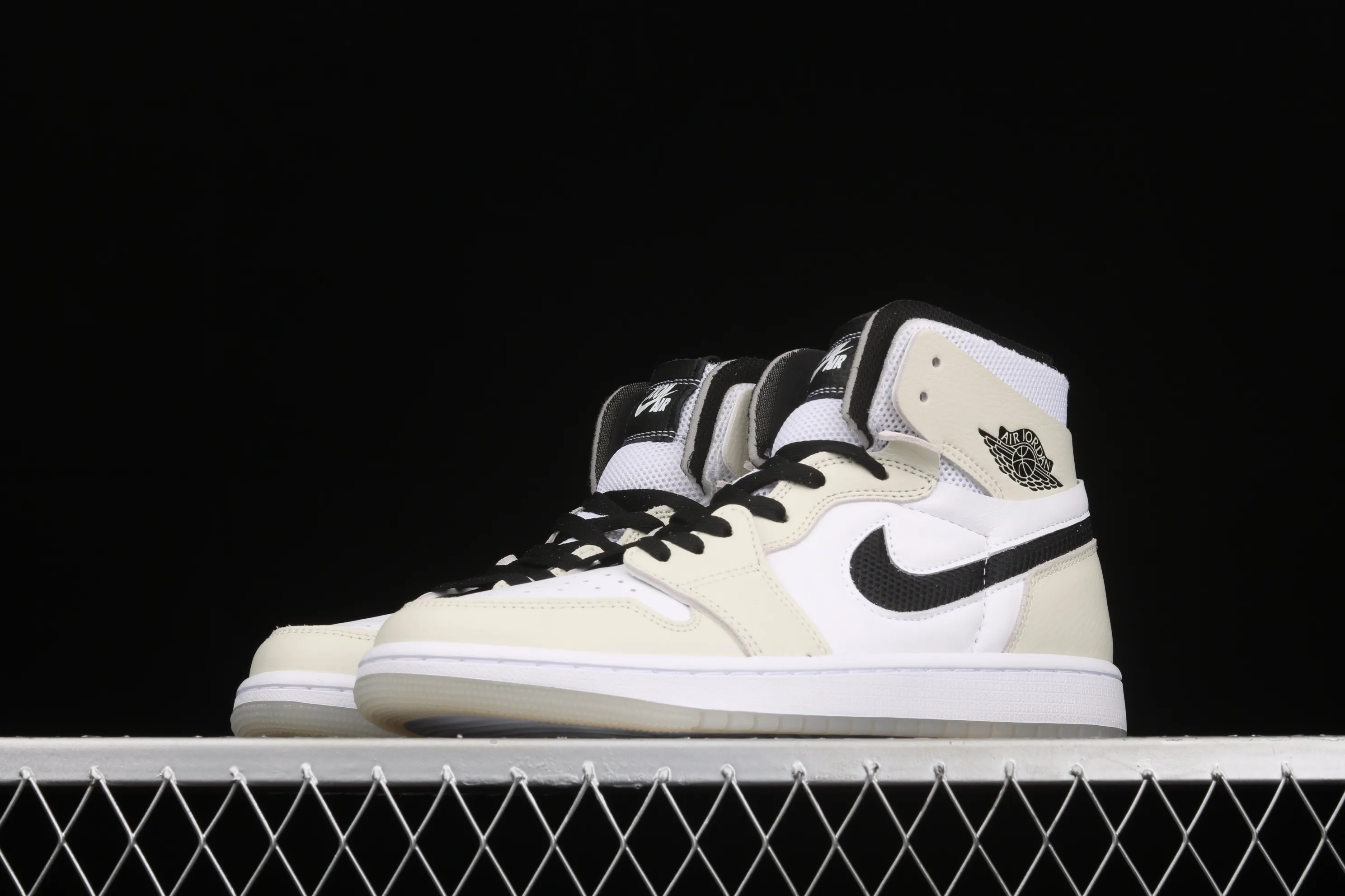 All categories Air Jordan Jordan series basketball shoes Air Jordan 1 High G version Air Jordan 1 Zoom Air CMFT AJ1 Joe 1 Pearl White high-top basketball shoes CT0979-002
